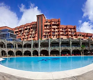 World **** Benalmádena